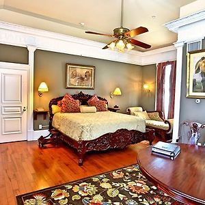 Premier King Room